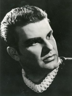 Paskalis, Kostas fotója