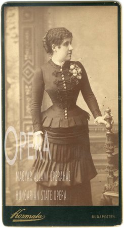 Spányi Irma fotója