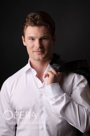 Hatala, Gregor fotója
